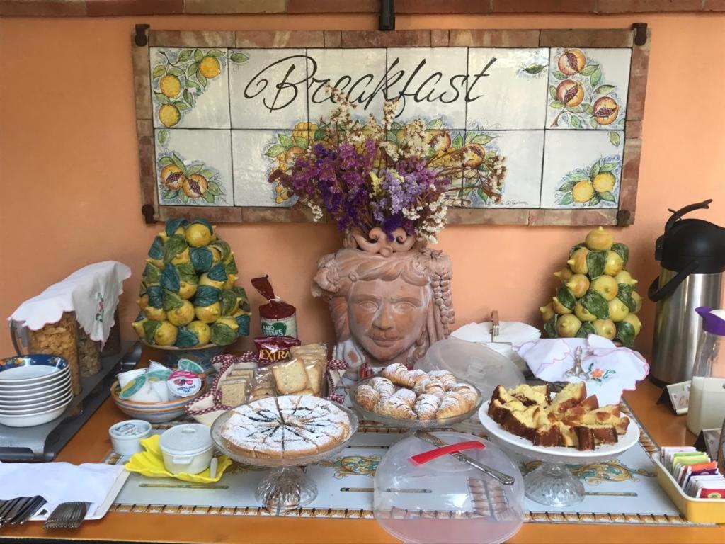 La Capanna Di Giuseppe E Maria Bed and Breakfast Ταορμίνα Εξωτερικό φωτογραφία